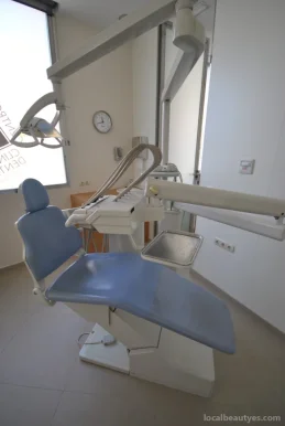 Clínica Dental Dr Matías Segura, Andalucía - Foto 1