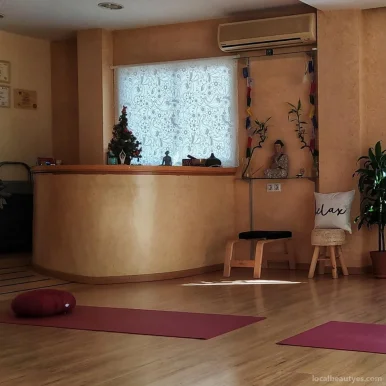 Yoga Candor - Centro de Yoga y Masajes, Andalucía - Foto 4