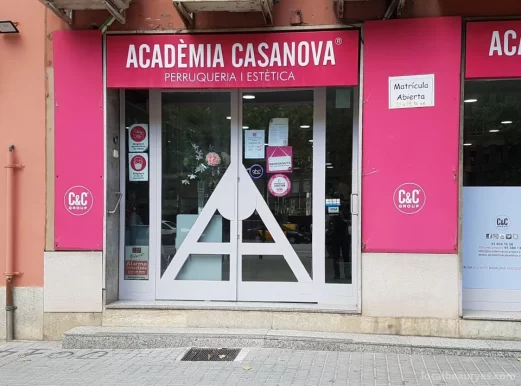 C&C ACADÈMIA CASANOVA BARCELONA (MERIDIANA). Academia de Peluquería, Barbería y Estética., Barcelona - Foto 4