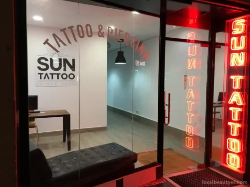 Sun Tattoo Barcelona, Barcelona - Foto 4