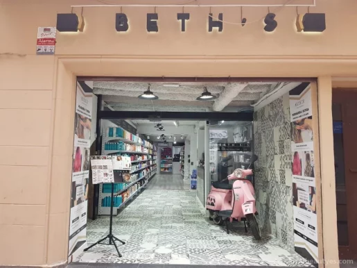 BETH'S Hair Salon & Store · Sant Andreu, Barcelona - Foto 3