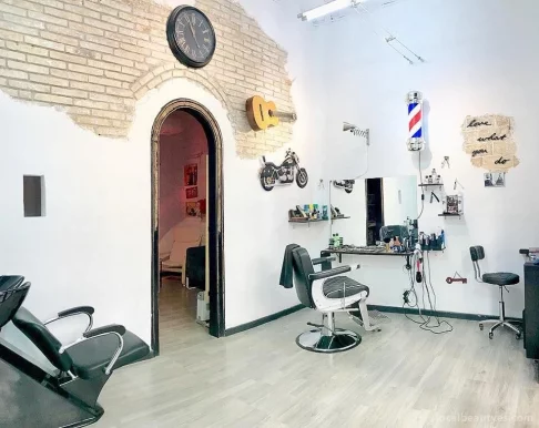 9PM Hairstyle/ Barbershop, Barcelona - Foto 1