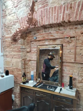 Mr. Braz Steampunk Barbershop barberia peluqueria, Barcelona - Foto 4