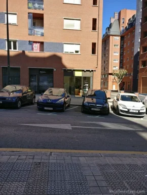 Nass Peluqueros, Bilbao - Foto 2