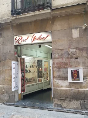 Red Velvet Tatto & Piercing, Bilbao - Foto 4