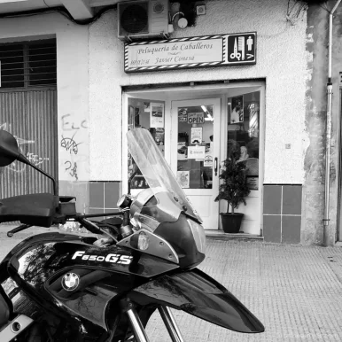 Calle Poeta Miguel Hernandez Peluqueria de caballeros Javier Conesa, junto al Camden 3, Cartagena - Foto 4