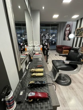Valentin Barber Shop, Castilla y León - Foto 1