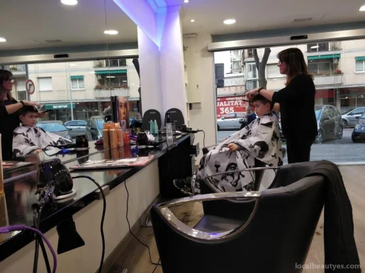 The Best Hair Salon, Cataluña - Foto 2