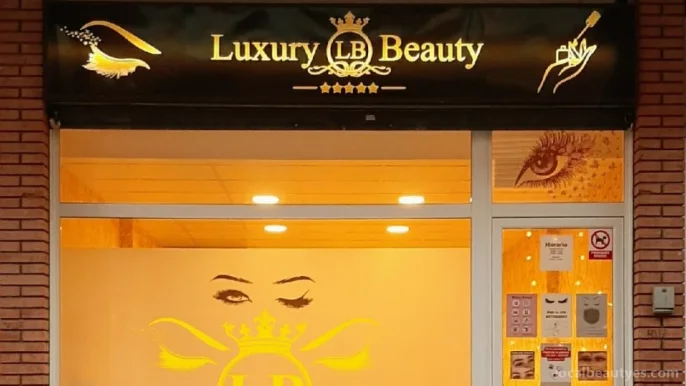 Luxury Beauty Peluquería y Estética, Cataluña - Foto 3