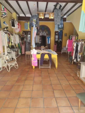Lola's World Clothes and Lola's Vintage Boutique, Comunidad Valenciana - Foto 3