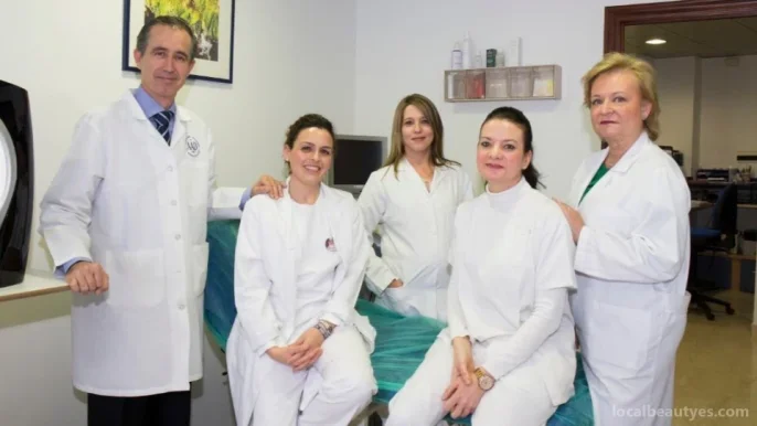 Huelvaderm, Clínica de Dermatología y Medicina Estética, Huelva - Foto 2