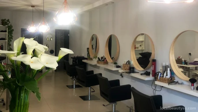Salon 1 Hair & Beauty in Tenerife, Islas Canarias - Foto 1