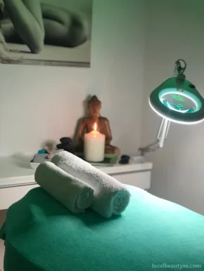 Sala de terapia facial natural Kobido y Ayurveda masaje y cosmética, Islas Canarias - Foto 2