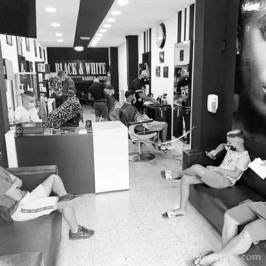 Black & White peluqueros Barber shop, Las Palmas de Gran Canaria - Foto 3