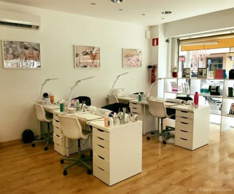 Manicure Salon, Lérida - Foto 3