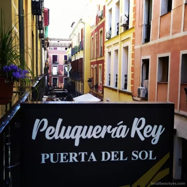 PELUQUERIA Y BARBERIA Rey puerta del sol, Madrid - Foto 4
