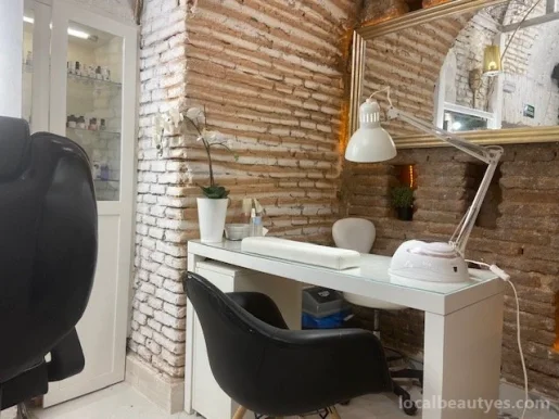 Peluquería y barbería en Chueca - MAKETUBE, Madrid - Foto 4