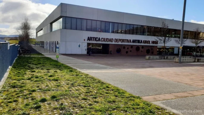 Ciudad Deportiva Artica, Navarra - Foto 1