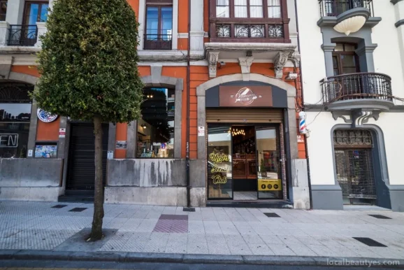 Chamorro Barber Shop, Oviedo - Foto 3