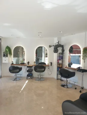 Karol Nuor Hair Salon, Santa Coloma de Gramanet - Foto 2