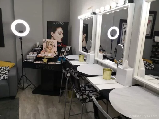 Dori Alvarez - Beauty Studio, Sevilla - 