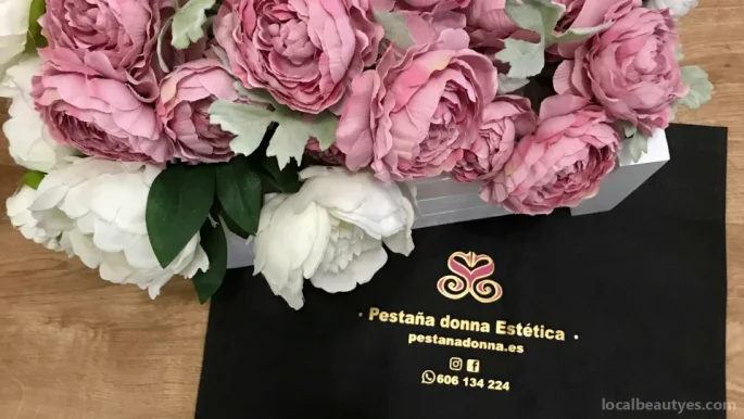 Pestaña Donna Estética, Sevilla - Foto 3