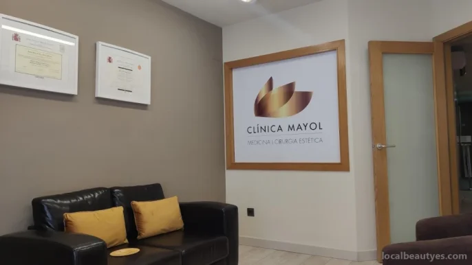Clínica Mayol - Medicina y cirugía estética en Tarragona, Tarragona - Foto 4