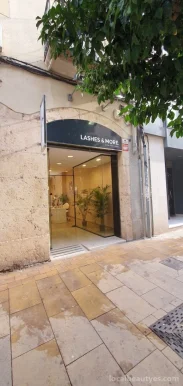 Lashes & More Tarragona | Extensiones de pestañas, Tarragona - Foto 4