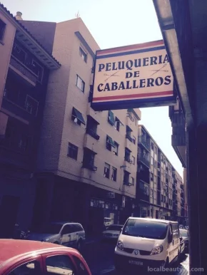 Peluquería De Caballleros, Zaragoza - Foto 3